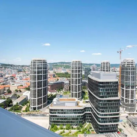 29th Floor Luxury Skyline 1bdrm - Downtown Center Bratislava