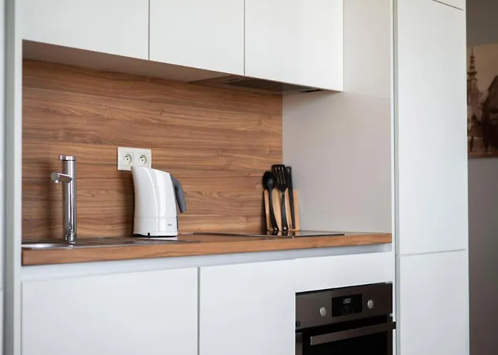 Luxury Skyline 1bdrm 29th, 28th Floor