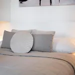 29Th Floor Luxury Skyline 1Bdrm Apartment - Downtown City Center ブラチスラヴァ
