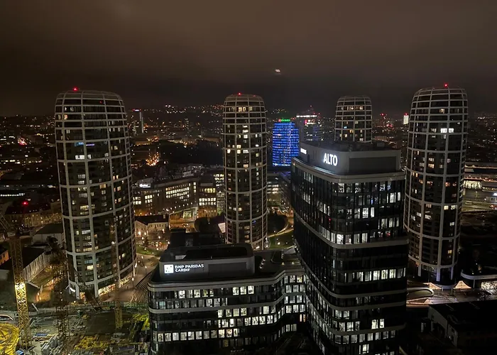 Luxury Skyline 1bdrm 29th, 28th Floor * Братислава