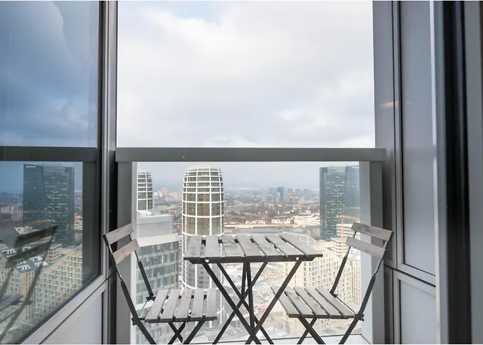 Апартаменты Luxury Skyline 1bdrm 29th, 28th Floor Братислава